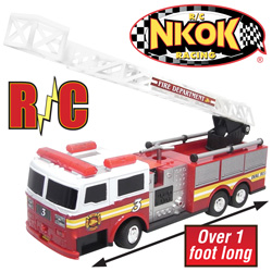 Remote Controlled Fire Engine With Lights Model# 80961
