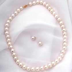 Yellow Gold Earring & Necklace&nbsp;&nbsp;Model#&nbsp;JNP910-18