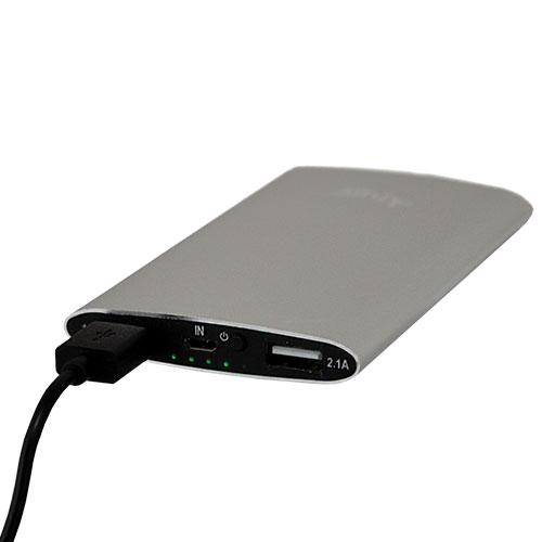Fuse 5,000MAH Slim Battery Charger